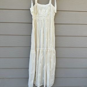 Star Mela Cream Maxi Dress
